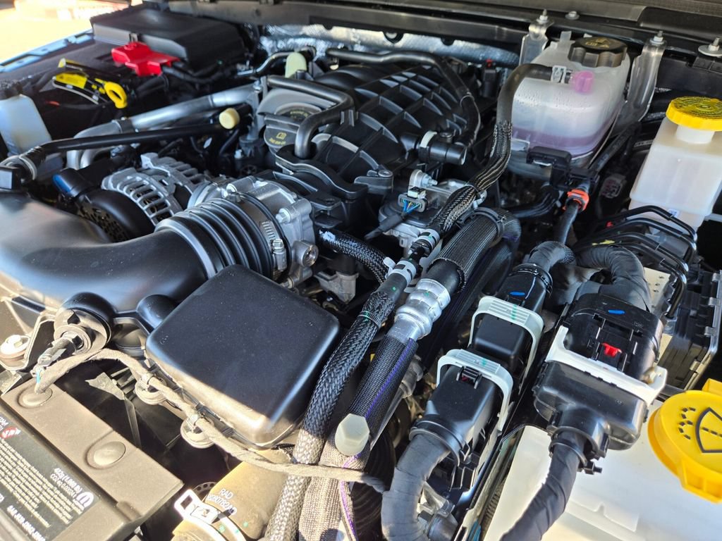 Used 2025 Jeep Gladiator Sport AWD/4WD image 25