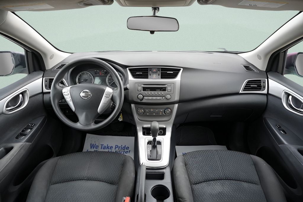 Used 2013 Nissan Sentra SR FWD image 19