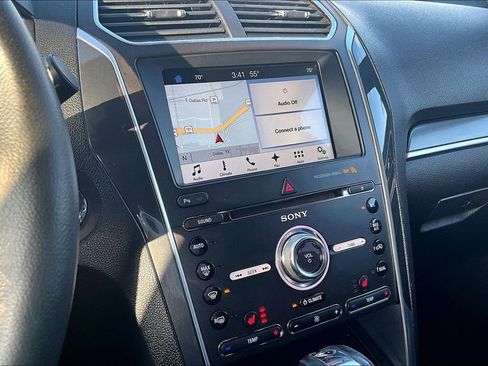 Used 2017 Ford Explorer Sport image 8
