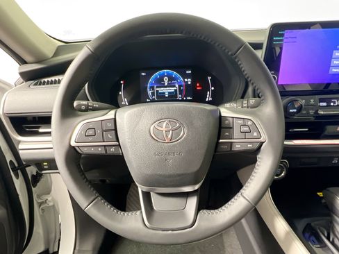 New 2026 Toyota Grand Highlander XLE image 17