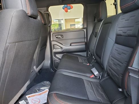 New 2025 Nissan Frontier Pro-X image 9