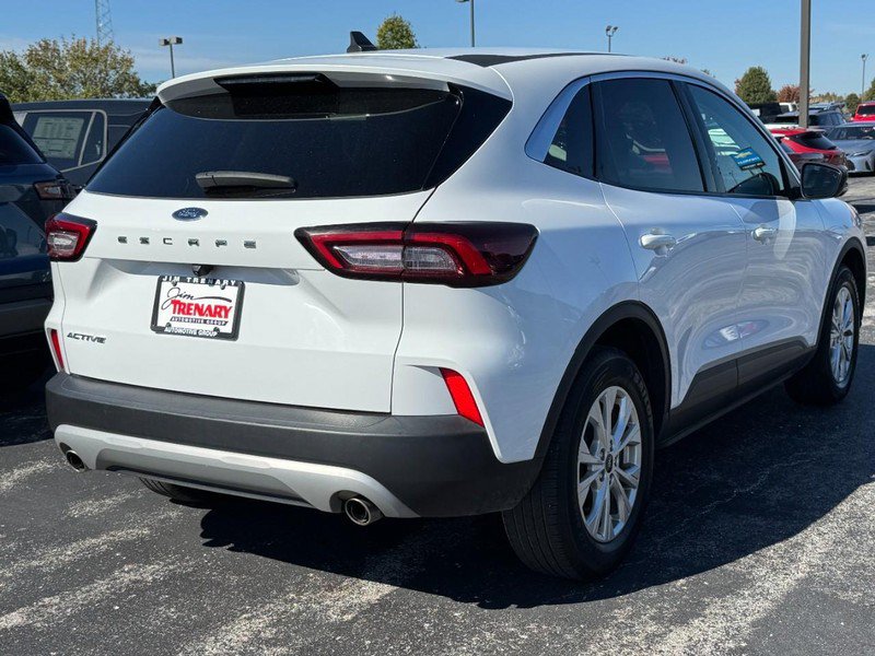 Used 2024 Ford Escape Active FWD image 3