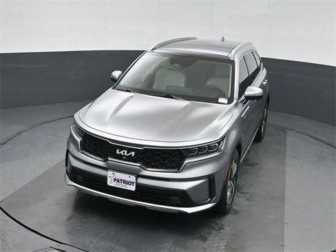 Used 2023 Kia Sorento SX Prestige image 36