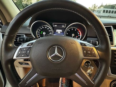 Used 2015 Mercedes-Benz ML 350 4MATIC image 18