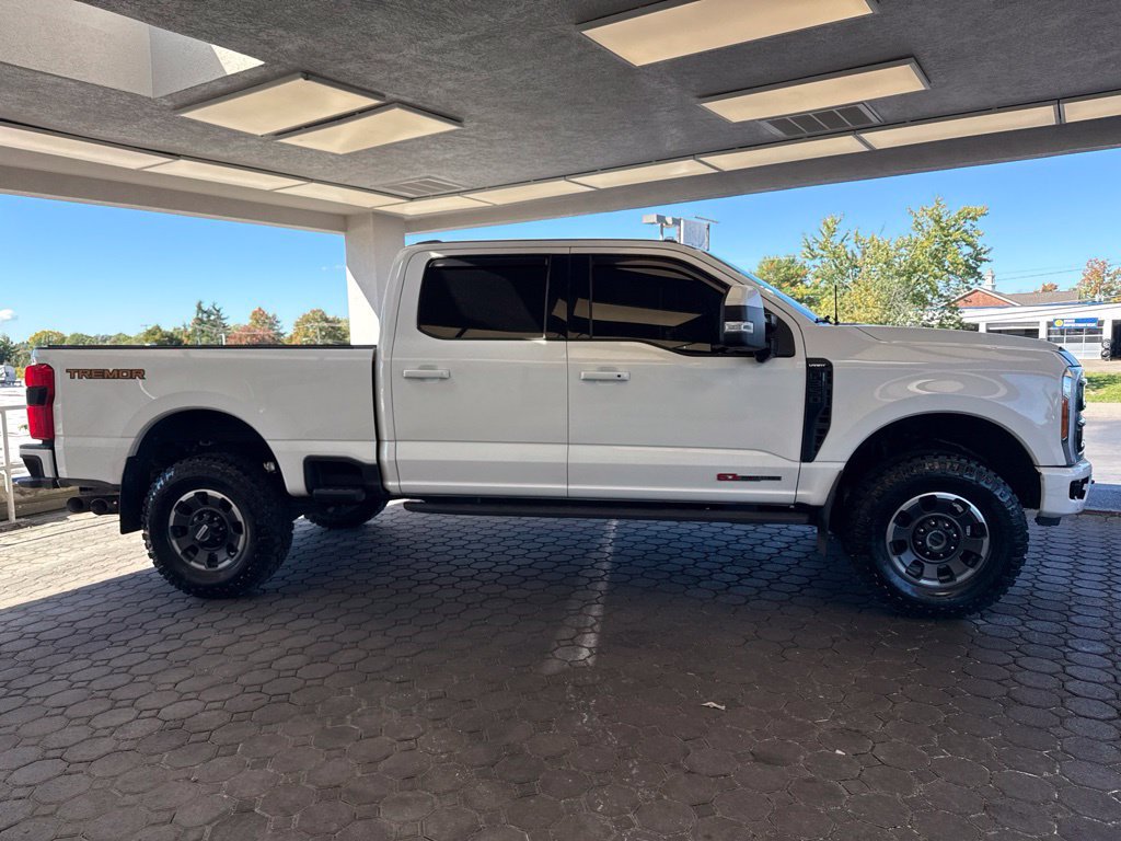 Used 2023 Ford F350 Lariat w/ Lariat Ultimate Package AWD/4WD image 5