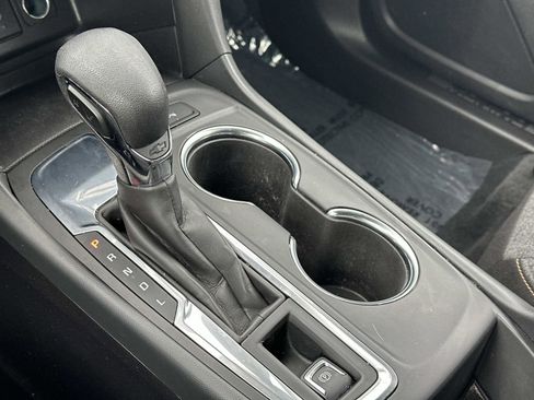 Certified 2024 Chevrolet Equinox LT w/ LPO, Floor Liner Package FWD image 30