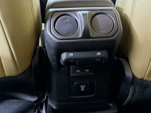 Used 2019 Jeep Wrangler Unlimited Moab w/ Quick Order Package 24M Moab image 29