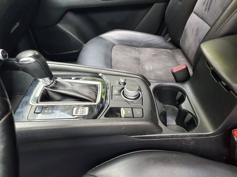 Used 2019 MAZDA CX-5 Touring FWD image 17