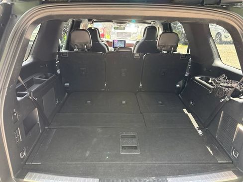 Certified 2020 Lincoln Navigator Reserve w/ Equipment Group 208A Reserve AWD/4WD image 12