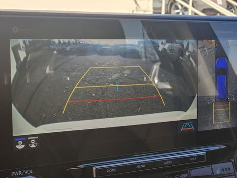 Used 2021 Toyota Highlander Limited image 24