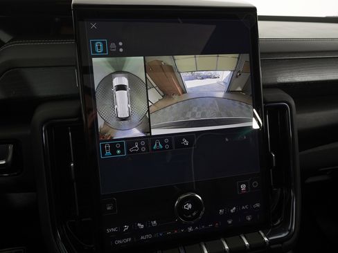 Used 2026 GMC Yukon XL AT4 Ultimate image 29