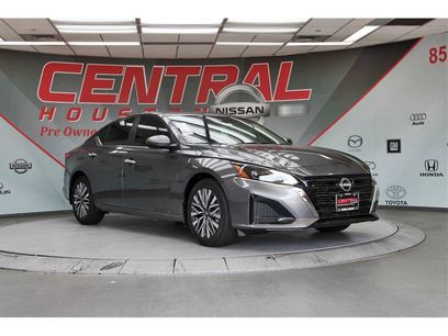 New 2025 Nissan Altima 2.5 SV w/ SV Premium Package