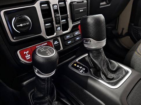 Used 2026 Jeep Wrangler Unlimited Sport AWD/4WD image 28
