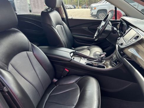 Used 2020 Buick Envision Essence FWD image 14