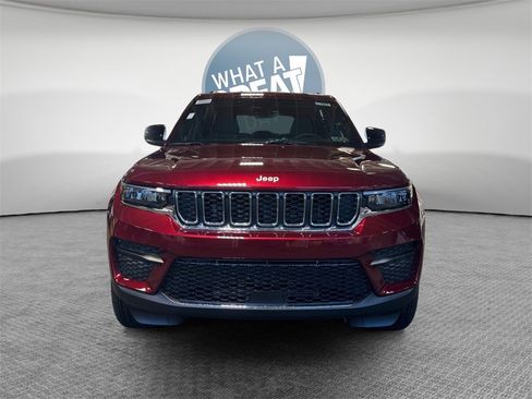 New 2025 Jeep Grand Cherokee 4WD image 9