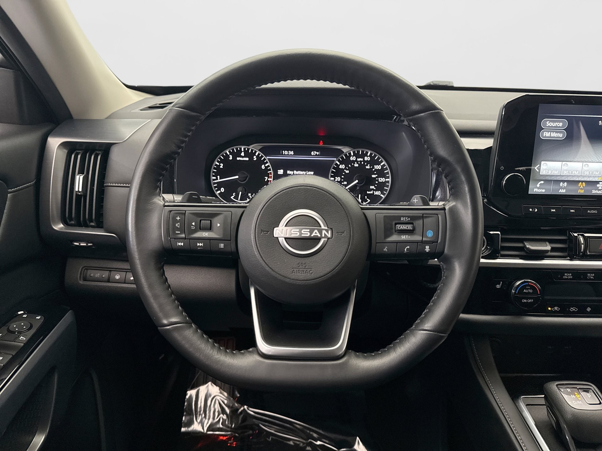 Used 2024 Nissan Pathfinder SL AWD/4WD image 12
