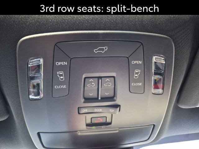 Certified 2026 Toyota Sienna XSE FWD image 25