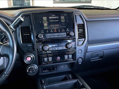 Used 2020 Nissan Titan PRO-4X w/ Pro-4x Convenience Package image 6
