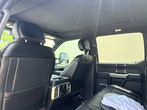 Used 2018 Ford F250 Platinum w/ Platinum Ultimate Package AWD/4WD image 13