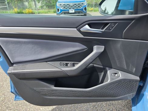 New 2026 Volkswagen Jetta SE FWD image 33