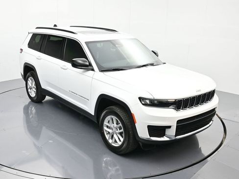 New 2025 Jeep Grand Cherokee L Laredo image 33