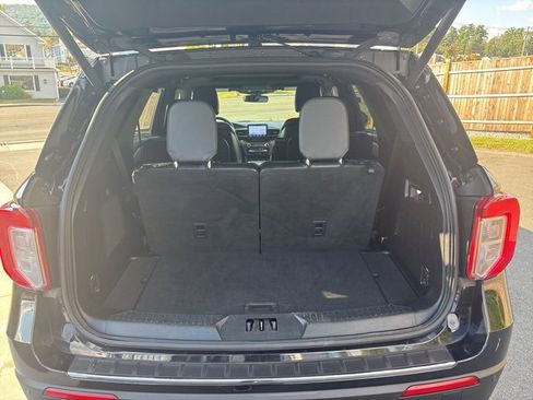 Used 2020 Ford Explorer Limited image 11