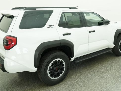 New 2026 Toyota 4Runner 4WD image 12