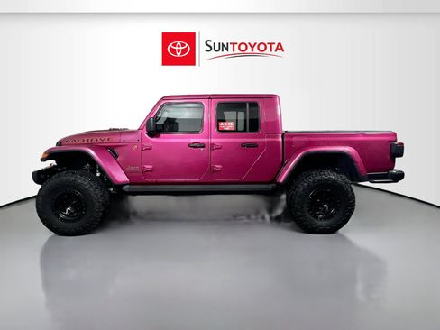 Used 2024 Jeep Gladiator Mojave AWD/4WD image 7