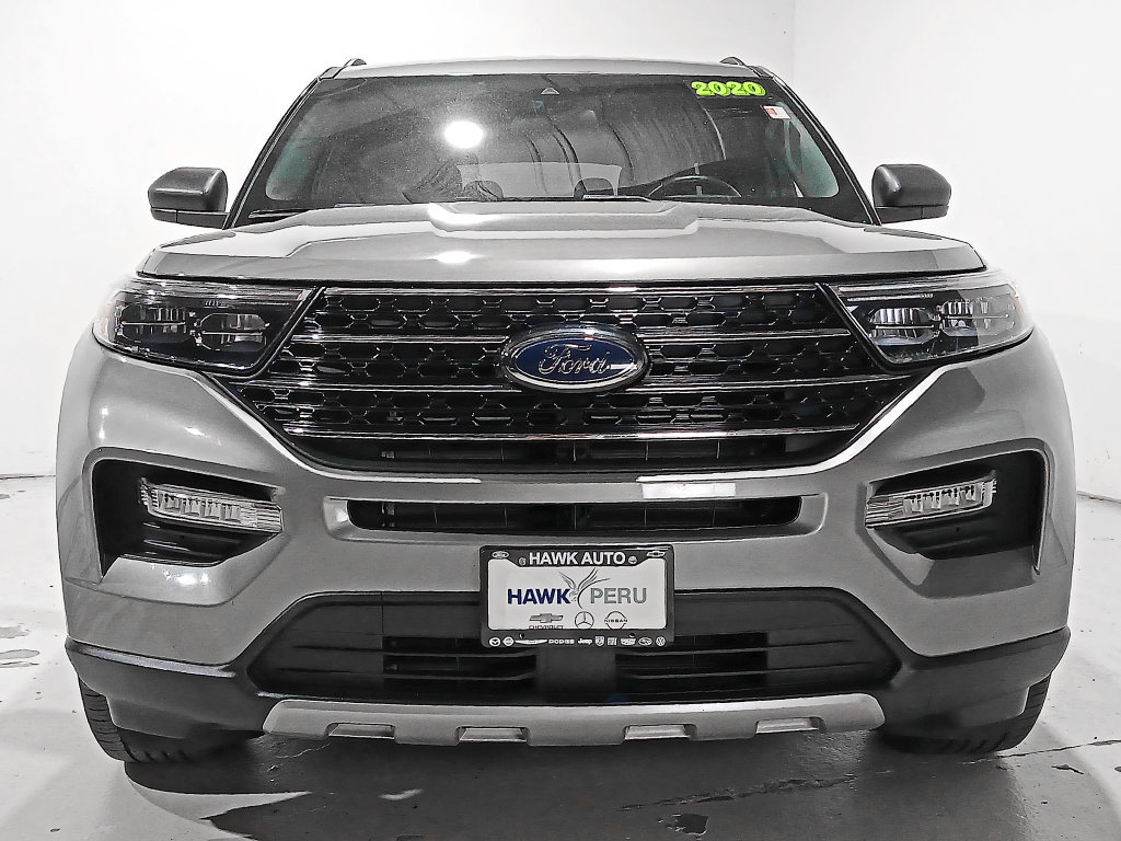 Used 2020 Ford Explorer XLT w/ Equipment Group 202A AWD/4WD image 2