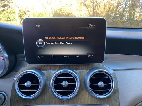 Used 2019 Mercedes-Benz GLC 300 GLC 300 4dr SUV image 31