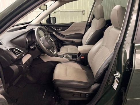 Used 2023 Subaru Forester Limited AWD/4WD image 5