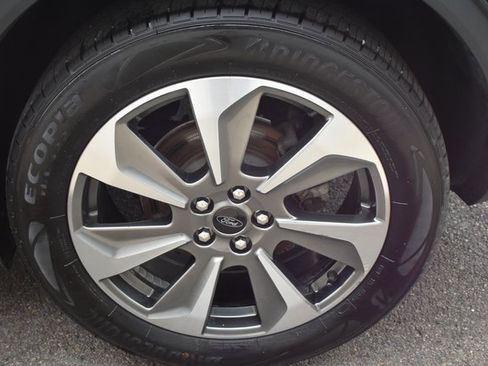 Used 2023 Ford Escape Platinum image 47