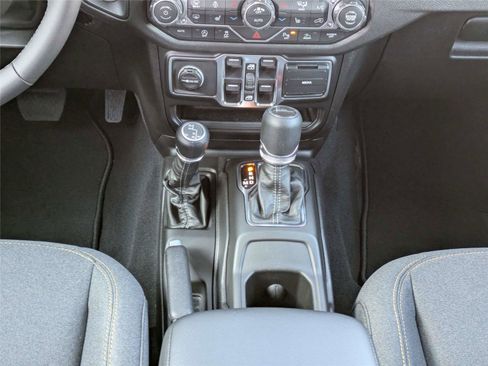 New 2026 Jeep Gladiator Sport AWD/4WD image 19