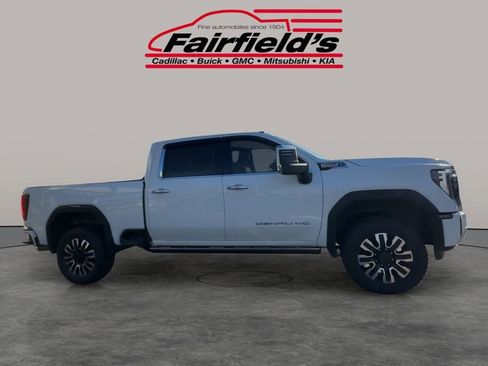 Used 2024 GMC Sierra 3500 Denali w/ Denali Reserve Package image 6