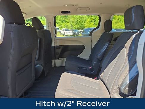 Used 2021 Chrysler Pacifica Touring AWD/4WD image 19