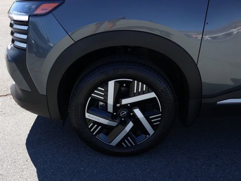 New 2026 Nissan Kicks SV image 11