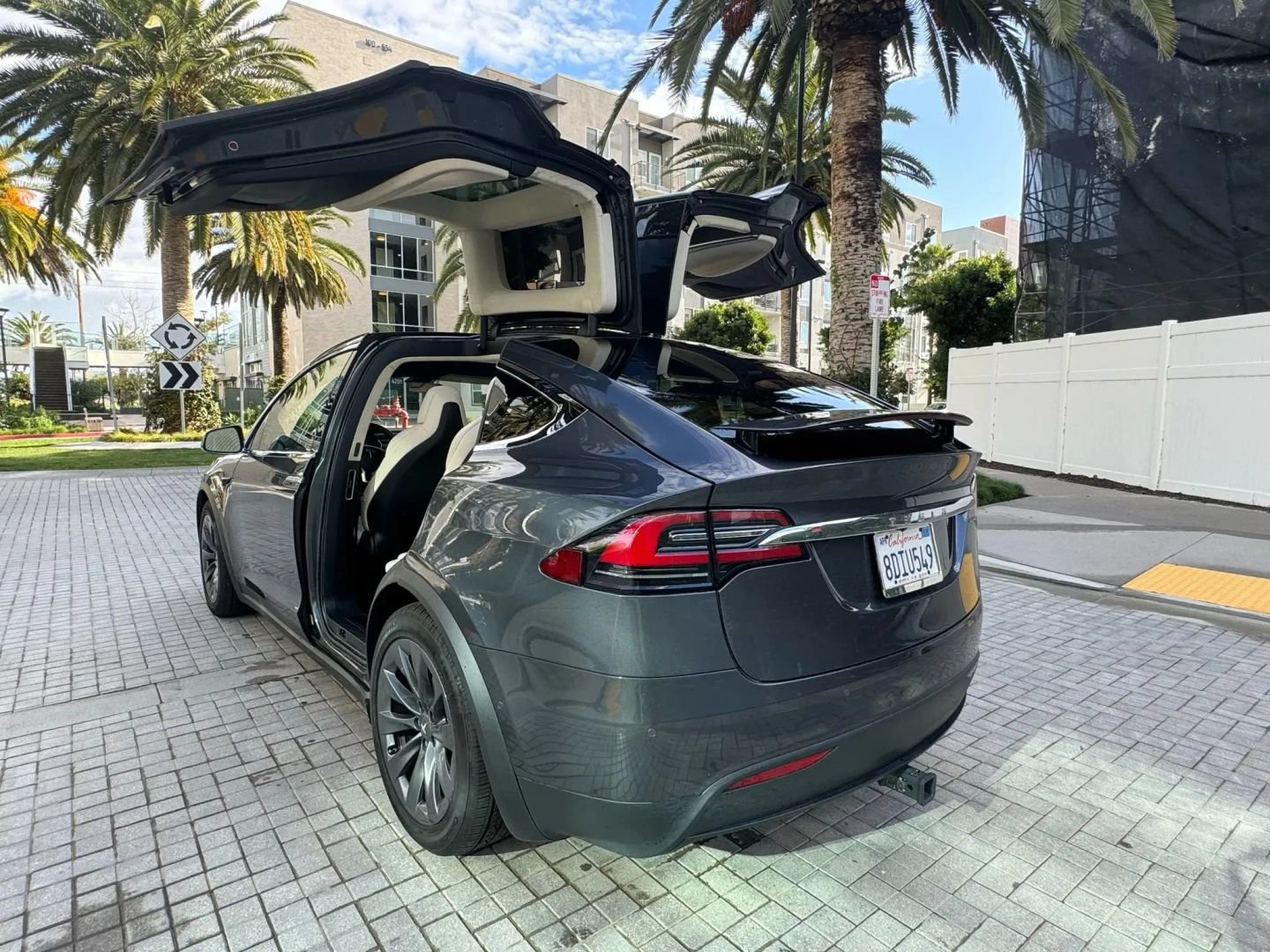 Used 2020 Tesla Model X Long Range AWD/4WD image 8