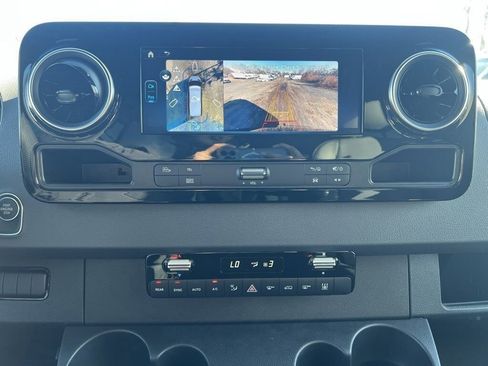 New 2025 Mercedes-Benz Sprinter 2500 image 18