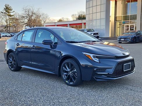 New 2026 Toyota Corolla SE image 3