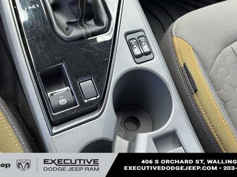 Used 2024 Subaru Crosstrek 2.5i Sport AWD/4WD image 20
