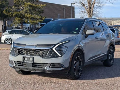 Used 2023 Kia Sportage SX image 3