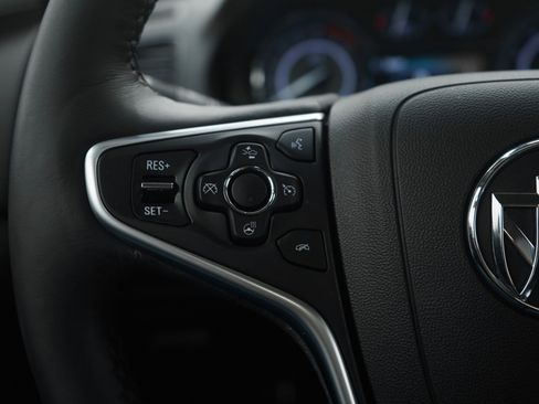 Used 2017 Buick Regal Premium w/ Driver Confidence Package #1 image 24