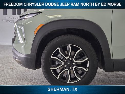 Used 2025 Chevrolet TrailBlazer ACTIV w/ Convenience Package image 6