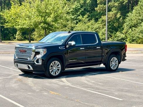 Used 2022 GMC Sierra 1500 Denali w/ Denali Reserve Package AWD/4WD image 2