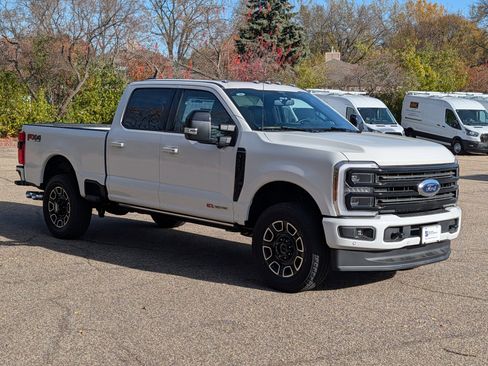 New 2025 Ford F350 Platinum w/ FX4 Off-Road Package image 4