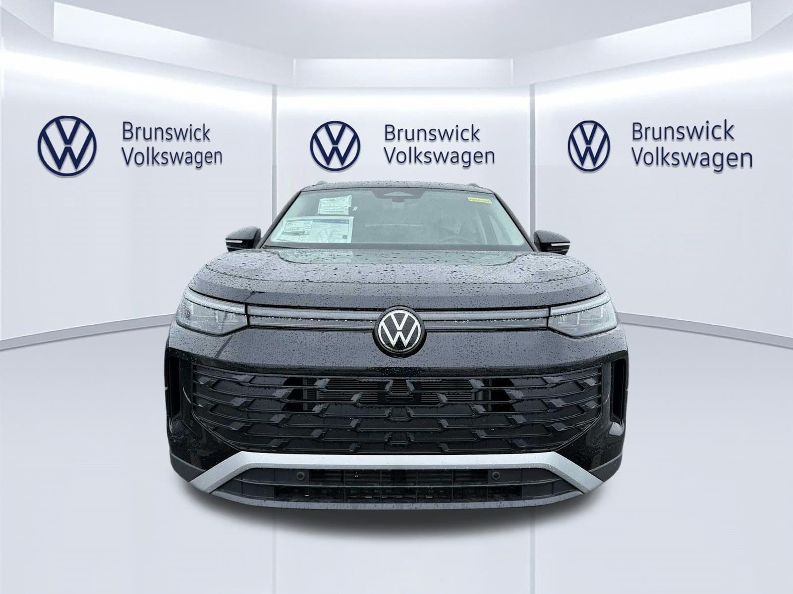 New 2026 Volkswagen Tiguan S AWD/4WD image 2