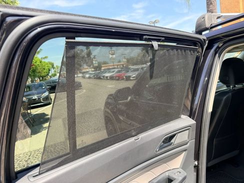 Used 2021 Volkswagen Atlas SE w/ Panoramic Sunroof Package image 15