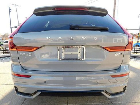 New 2026 Volvo XC60 B5 Ultra w/ Protection Package Premier image 9