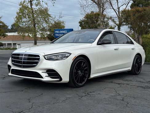 Used 2023 Mercedes-Benz S 500 4MATIC image 4