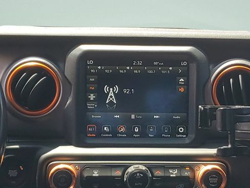 Used 2021 Jeep Gladiator Mojave AWD/4WD image 14